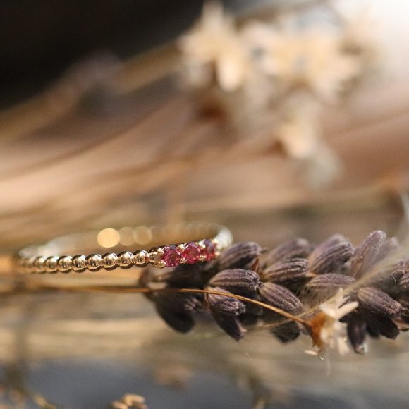 Passionate Delight - Pink tourmaline gemstone trio ring - Picture 1 of 10